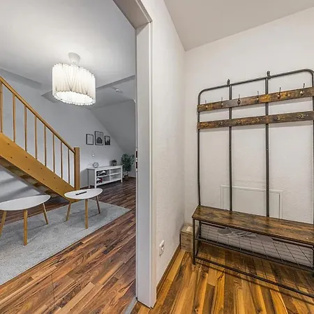 Grosszuegige Helle 3 Zimmer-wohnung Zentrumsnah